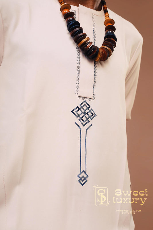Heritage Pristine White Embroidered Kaftan – Artisanal Luxury (Copy)